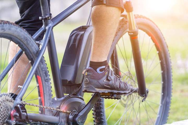 Adult bike rental in Compiègne